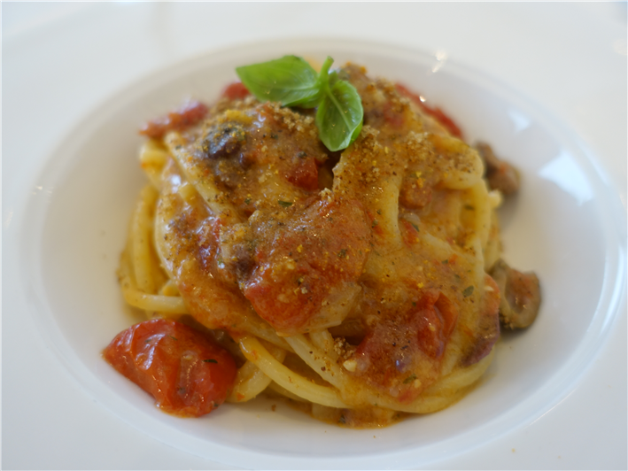 spaghettini with tomato